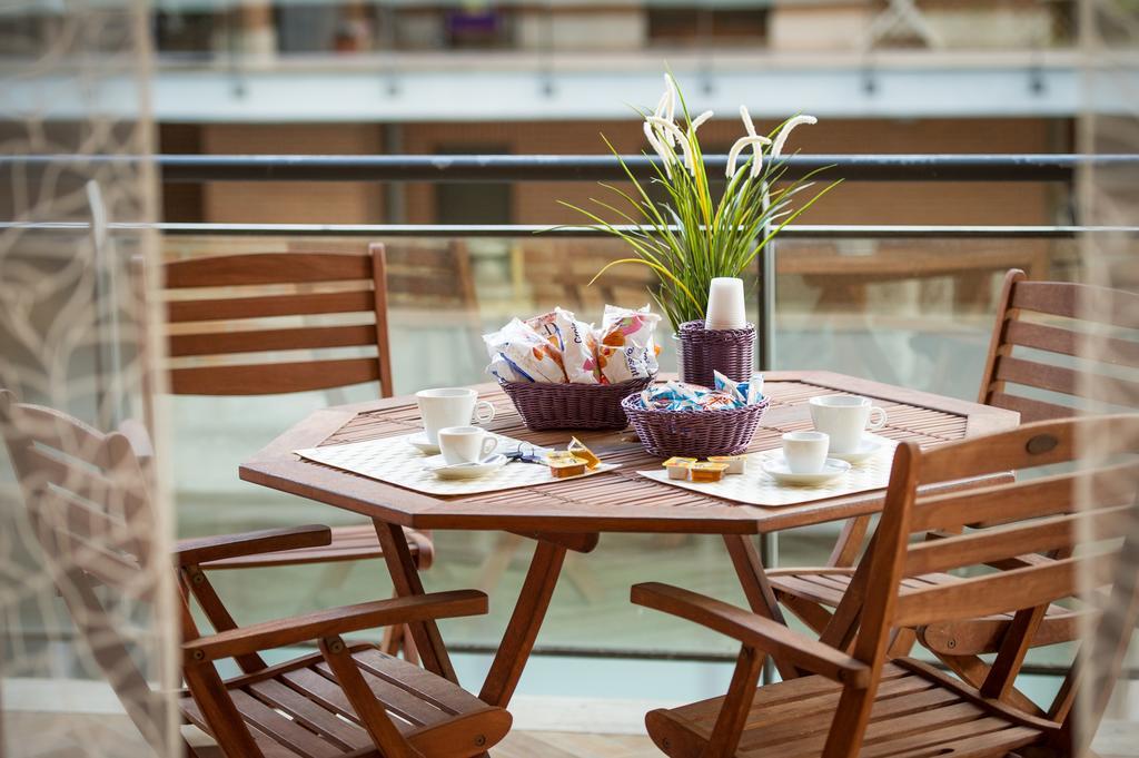 Domus Bb - Plaza Hotel Fiumicino Kültér fotó